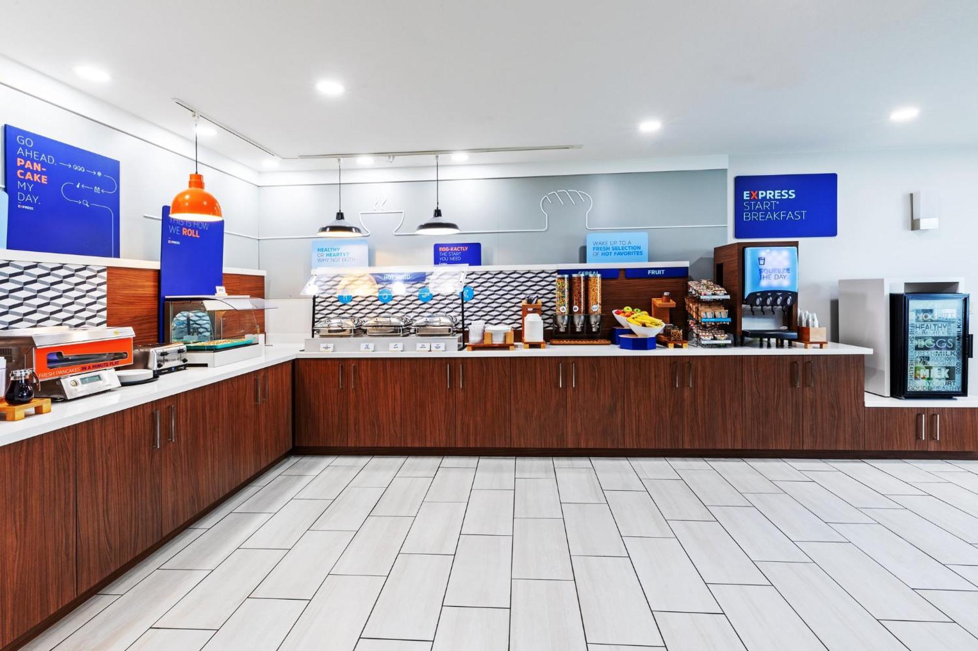 Holiday Inn Express Harvey-Marrero By Ihg Bagian luar foto